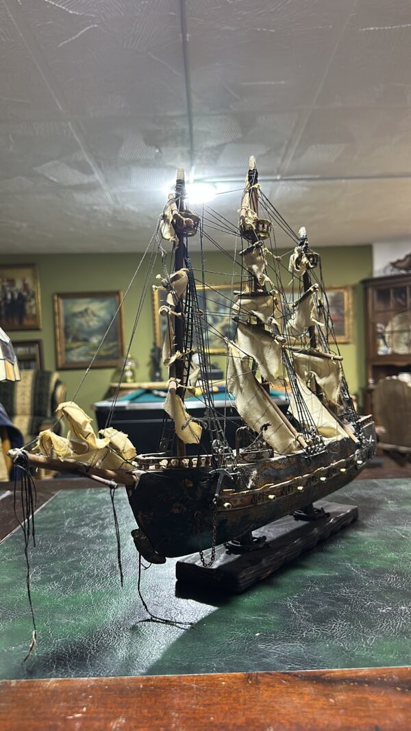 Vintage “Fragata Española Año 1780” Spanish Frigate Model Ship