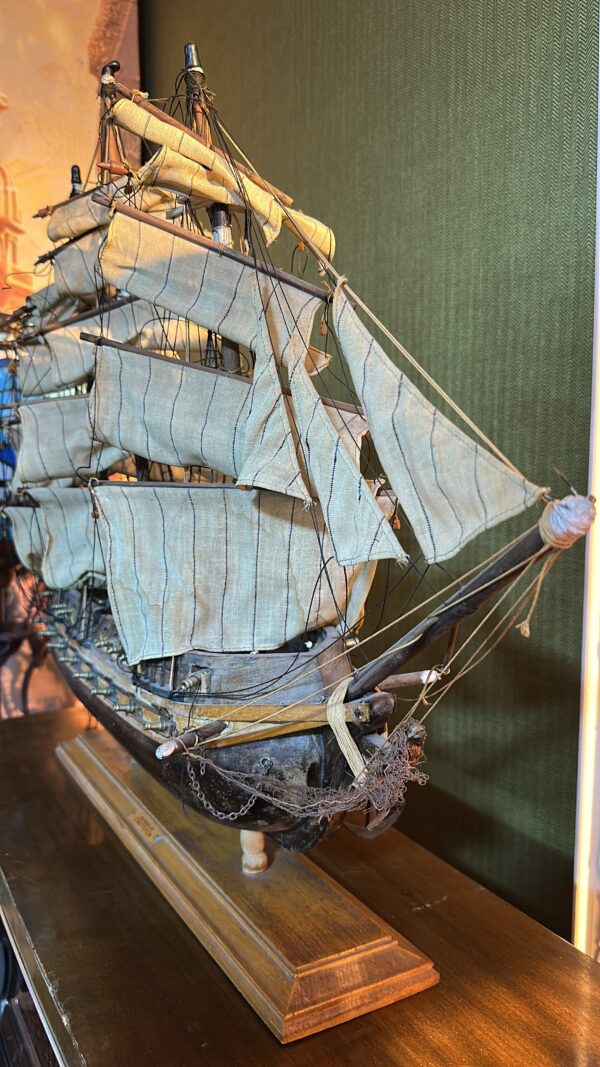 2025_12_03_23_41_IMG_4205 Large Vintage Wooden Three-Masted Sailing Warship Model with Cannons & Full Sails
